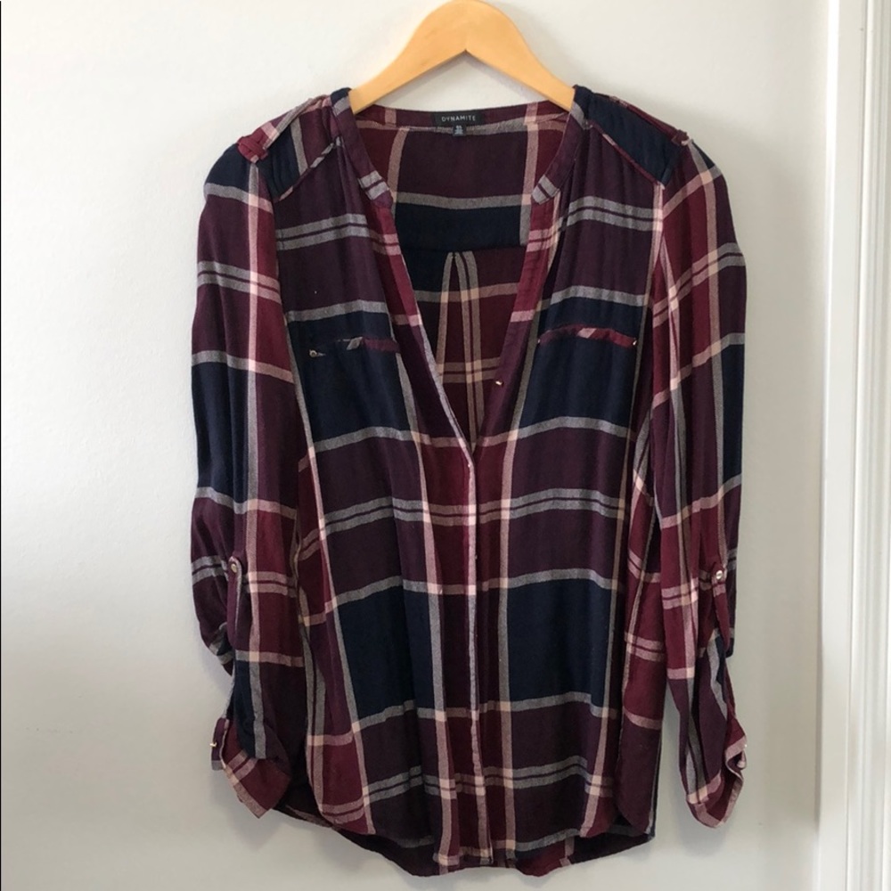 Long sleeve Plaid Dynamite button up!